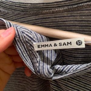 Emma & Sam Tops - Emma & Sam crop top Emma & Sam Tops - Emma & Sam crop top